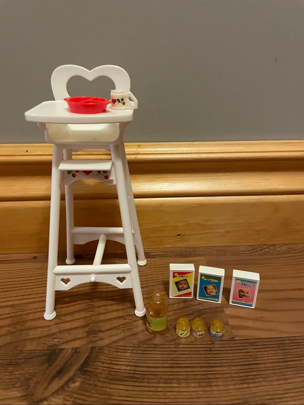 1997 Barbie Vintage Kelly Baby Highchair and Accessories